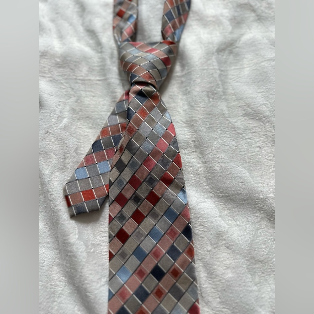 Two ties - Picture 3 of 6